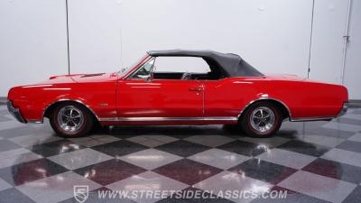 1967 Oldsmobile Cutlass 442 Convertible