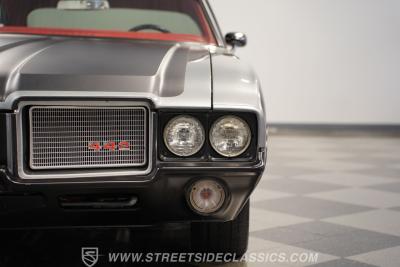 1972 Oldsmobile Cutlass 442 Tribute Restomod