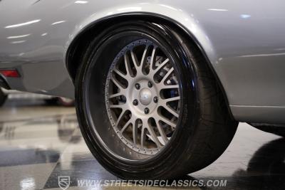 1972 Oldsmobile Cutlass 442 Tribute Restomod