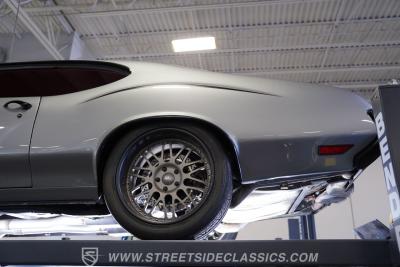 1972 Oldsmobile Cutlass 442 Tribute Restomod