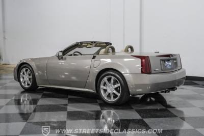2005 Cadillac XLR