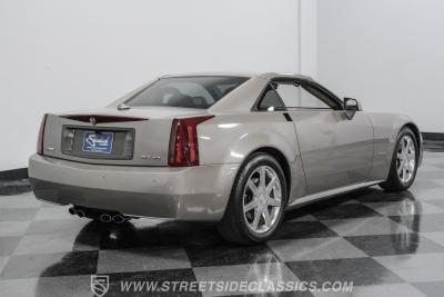 2005 Cadillac XLR