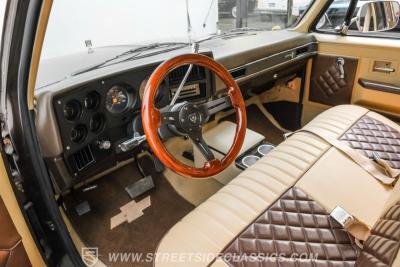 1986 Chevrolet C10 Custom Deluxe