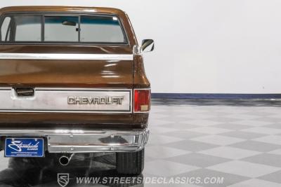 1986 Chevrolet C10 Custom Deluxe