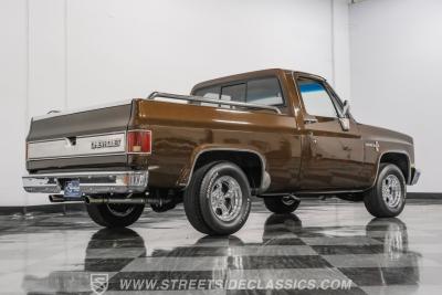 1986 Chevrolet C10 Custom Deluxe