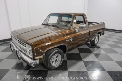 1986 Chevrolet C10 Custom Deluxe