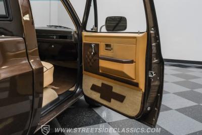 1986 Chevrolet C10 Custom Deluxe