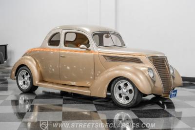 1937 Ford 5-Window Coupe Restomod