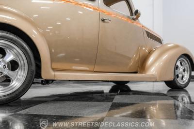 1937 Ford 5-Window Coupe Restomod