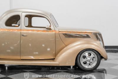 1937 Ford 5-Window Coupe Restomod