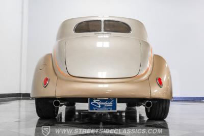 1937 Ford 5-Window Coupe Restomod