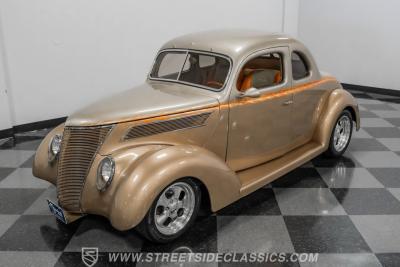 1937 Ford 5-Window Coupe Restomod