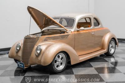1937 Ford 5-Window Coupe Restomod