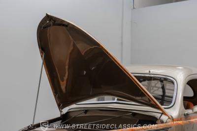 1937 Ford 5-Window Coupe Restomod