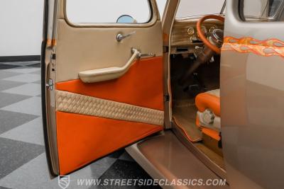 1937 Ford 5-Window Coupe Restomod