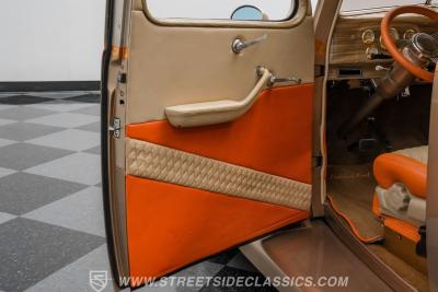 1937 Ford 5-Window Coupe Restomod