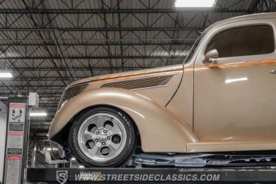 1937 Ford 5-Window Coupe Restomod