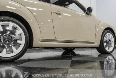 2019 Volkswagen Beetle 2.0 T Final Edition SEL