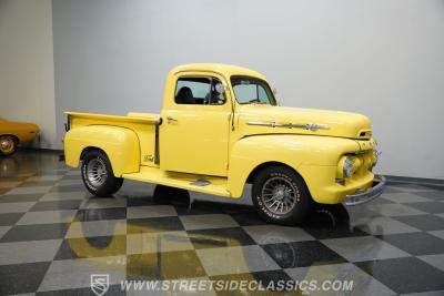 1952 Ford F-1