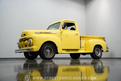 1952 Ford F-1
