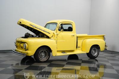 1952 Ford F-1