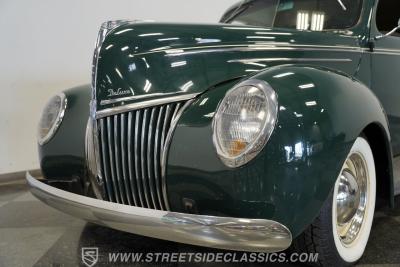 1939 Ford Deluxe Sedan