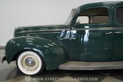 1939 Ford Deluxe Sedan