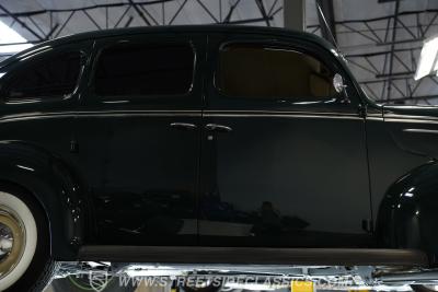 1939 Ford Deluxe Sedan