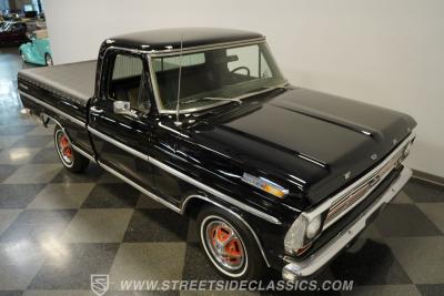 1969 Ford F-100