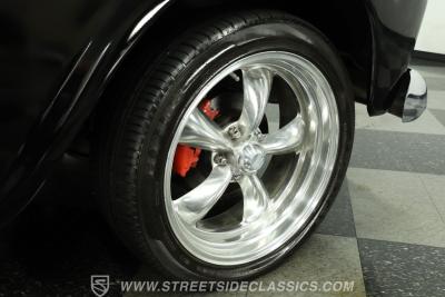 1958 Chevrolet Apache Restomod