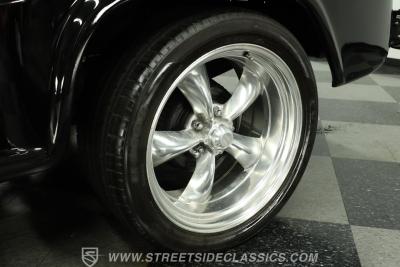 1958 Chevrolet Apache Restomod