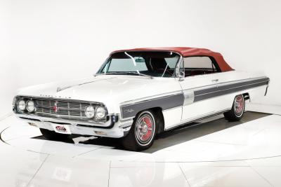 1962 Oldsmobile Starfire