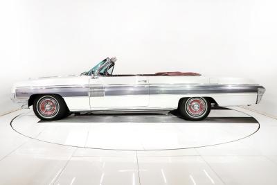 1962 Oldsmobile Starfire