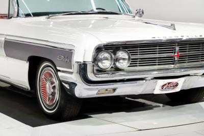 1962 Oldsmobile Starfire