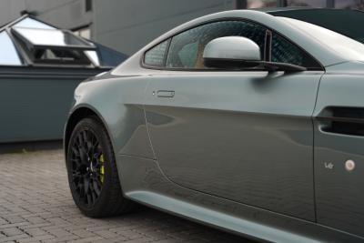 2017 Aston Martin V12 Vantage