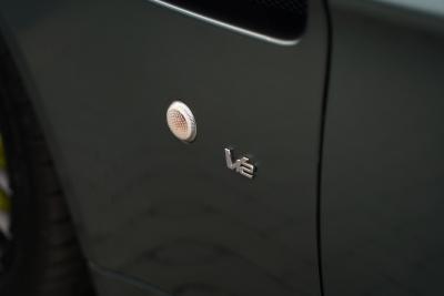 2017 Aston Martin V12 Vantage