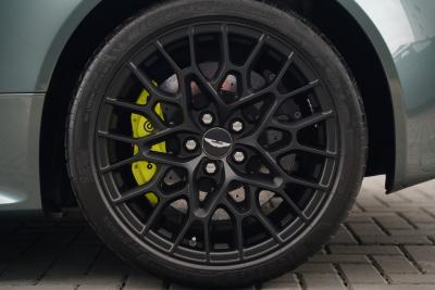 2017 Aston Martin V12 Vantage