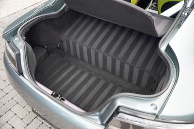 2017 Aston Martin V12 Vantage