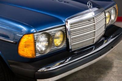 1984 Mercedes - Benz 300 CD