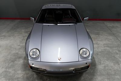 1987 Porsche 928 S4