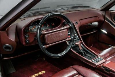 1987 Porsche 928 S4