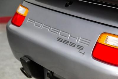 1987 Porsche 928 S4