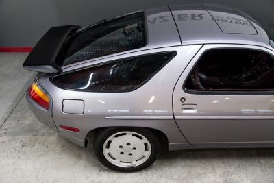 1987 Porsche 928 S4