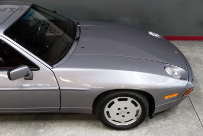 1987 Porsche 928 S4