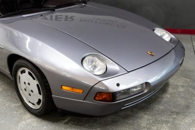 1987 Porsche 928 S4