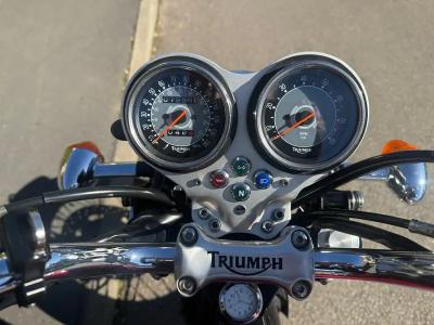 2001 Triumph BONNEVILLE T100