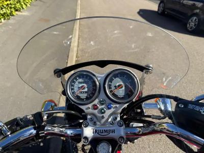 2001 Triumph BONNEVILLE T100