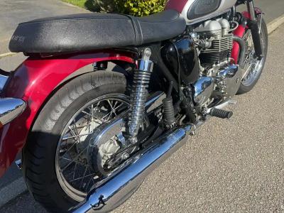 2001 Triumph BONNEVILLE T100