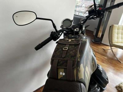 2023 Moto Guzzi V7 GUCCI PALACE