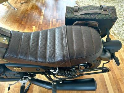 2023 Moto Guzzi V7 GUCCI PALACE